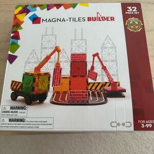 MAGNA-TILES Builder 32-Piece Set